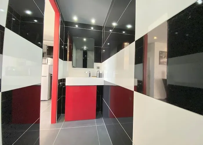 383, Port Nature 3 Au Village Naturiste Apartment *