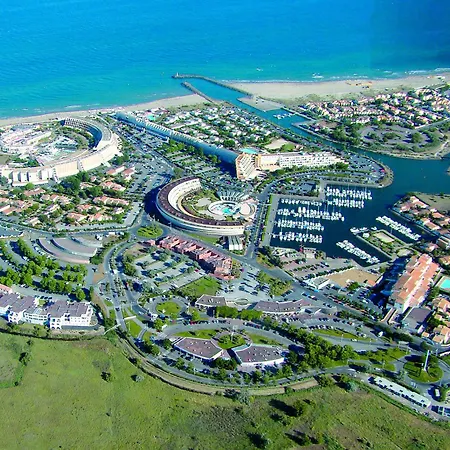 383, Port Nature 3 Au Village Naturiste * Agde
